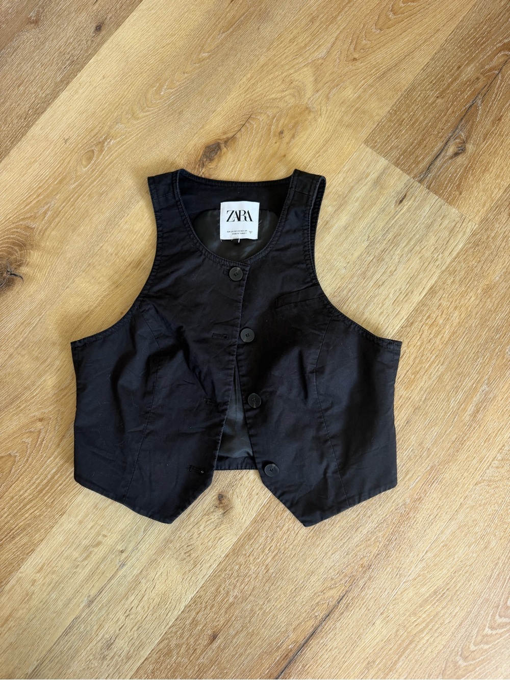 Zara Black Cropped Button Vest
